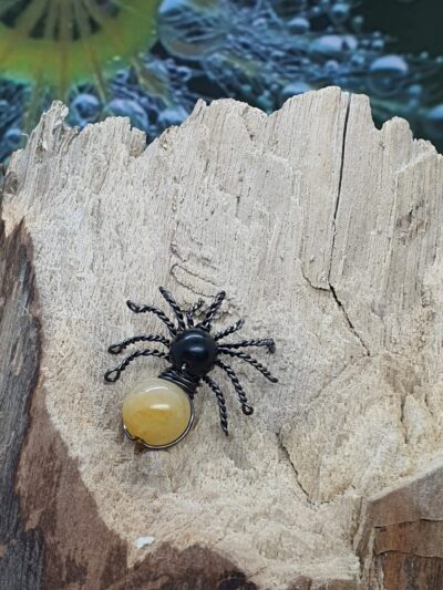 #1007 - pendentif araignée aventurine jaune et obsidienne