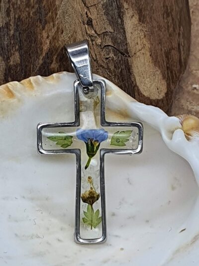 #779-3- Pendentif Croix "AMOUR"