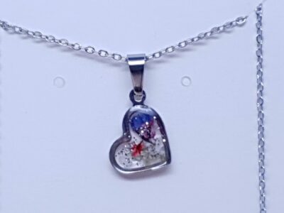 #1029 - pendentif petit cœur fleuri