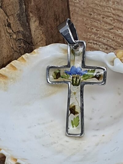#779-2 - pendentif Croix "AMOUR"