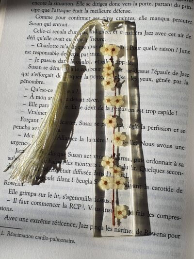 #882-8 - Grand marque-page "BRANCHE CERISIER"