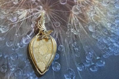 #1058 - pendentif Corail fossile "BUTINAGE" – Image 2