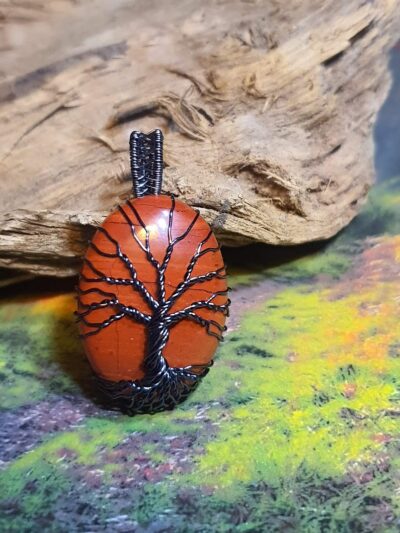 #1071 - pendentif arbre de vie gun metal sur jaspe rouge