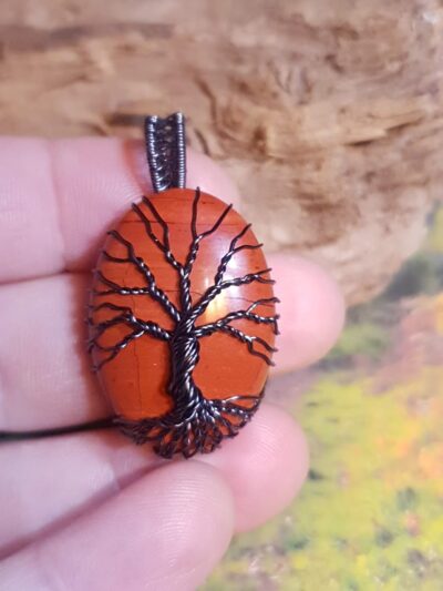 #1071 - pendentif arbre de vie gun metal sur jaspe rouge – Image 2