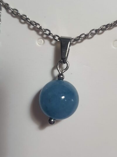#869-2- pendentif perle naturelle de calcédoine bleue