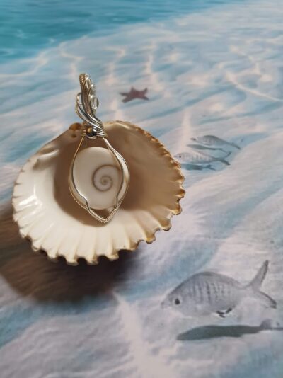 #1131 - pendentif porte bonheur oeil de Shiva