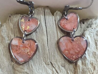 #1133 - Boucles d'oreilles double coeur rose – Image 3