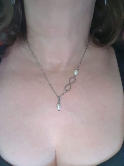 pendentif perles d'eau douce et signe infini