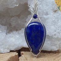 pendentif lapis-lazuli goutte inversée bleu argenté