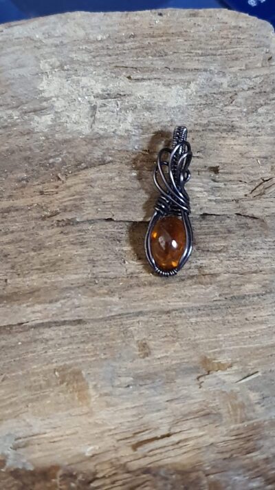 pendentif grenat hessonite orange wire wrapping gun metal