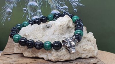 bracelet homme agate à bandes et malachite avec tête de loup en inox
