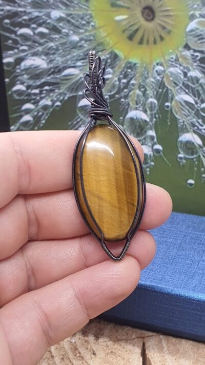 pendentif oeil de tigre doré wire wrapping fil gun metal