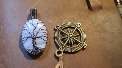 pendentif agate blue lace arbre de vie gun metal