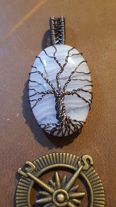 #1347 - Pendentif agate blue lace arbre de vie gun metal – Image 3