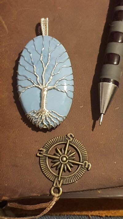 #1350 - Pendentif grande Opale bleue arbre de vie – Image 2