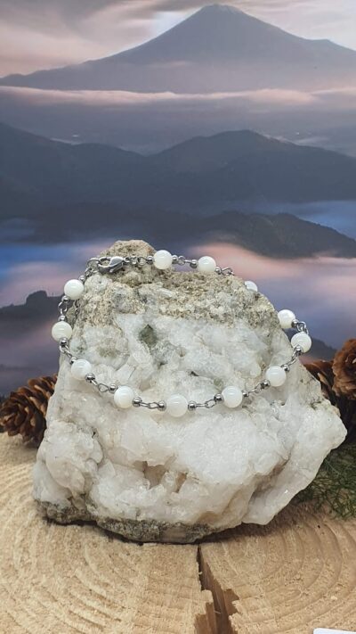#1402 - bracelet de nacre- "Elégance et Féminité" – Image 2