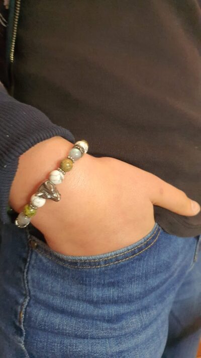 Bracelet howlite, labradorite et unakite 8 mm tête de loup