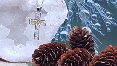 #779-13 - Pendentif Croix Fleurie "Foi et Nature"