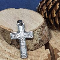 pendentif croix marbré mariage avec chaine en acier inoxydable