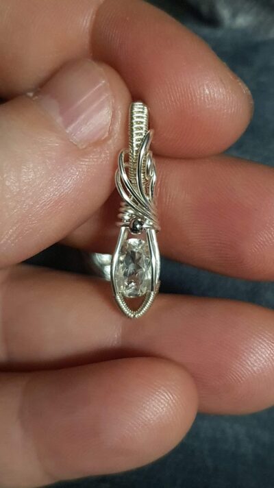 Pendentif topaze blanche transparente wire wrapping