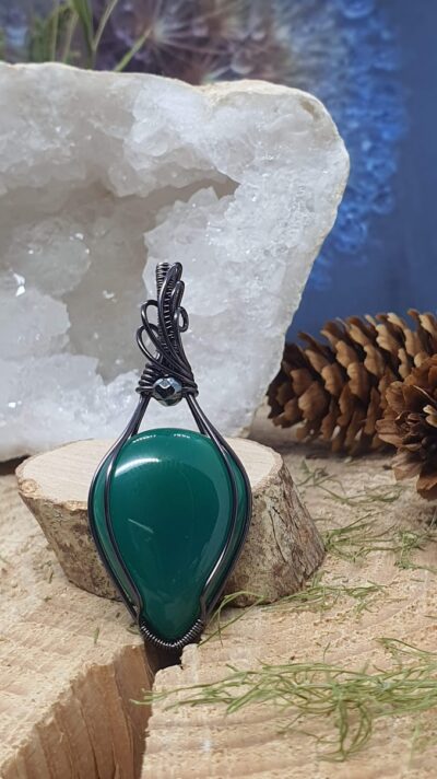 pendentif wire wrapping onyx verte, gun metal