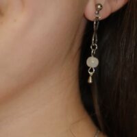 Boucles d'oreilles en perle de péristérite avec symbole infini pour robe de mariée
