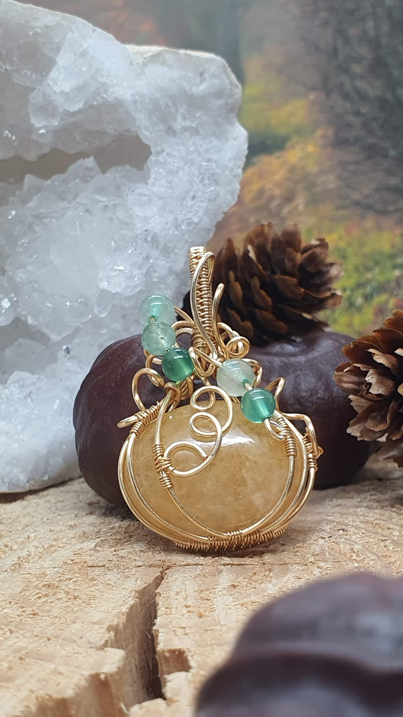 pendentif citrouille en aventurine jaune