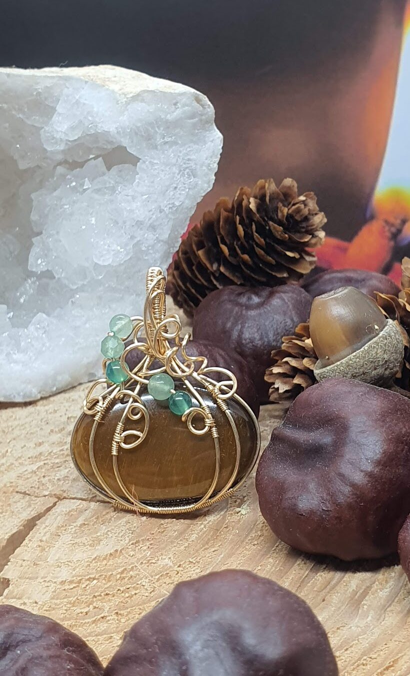 pendentif oeil de tigre citrouille wire wrapping